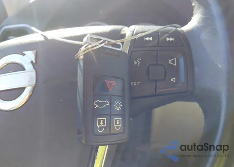 2012 Volvo S60 T5 z USA, uszkodzony, nr VIN YV1622FS4C2120427